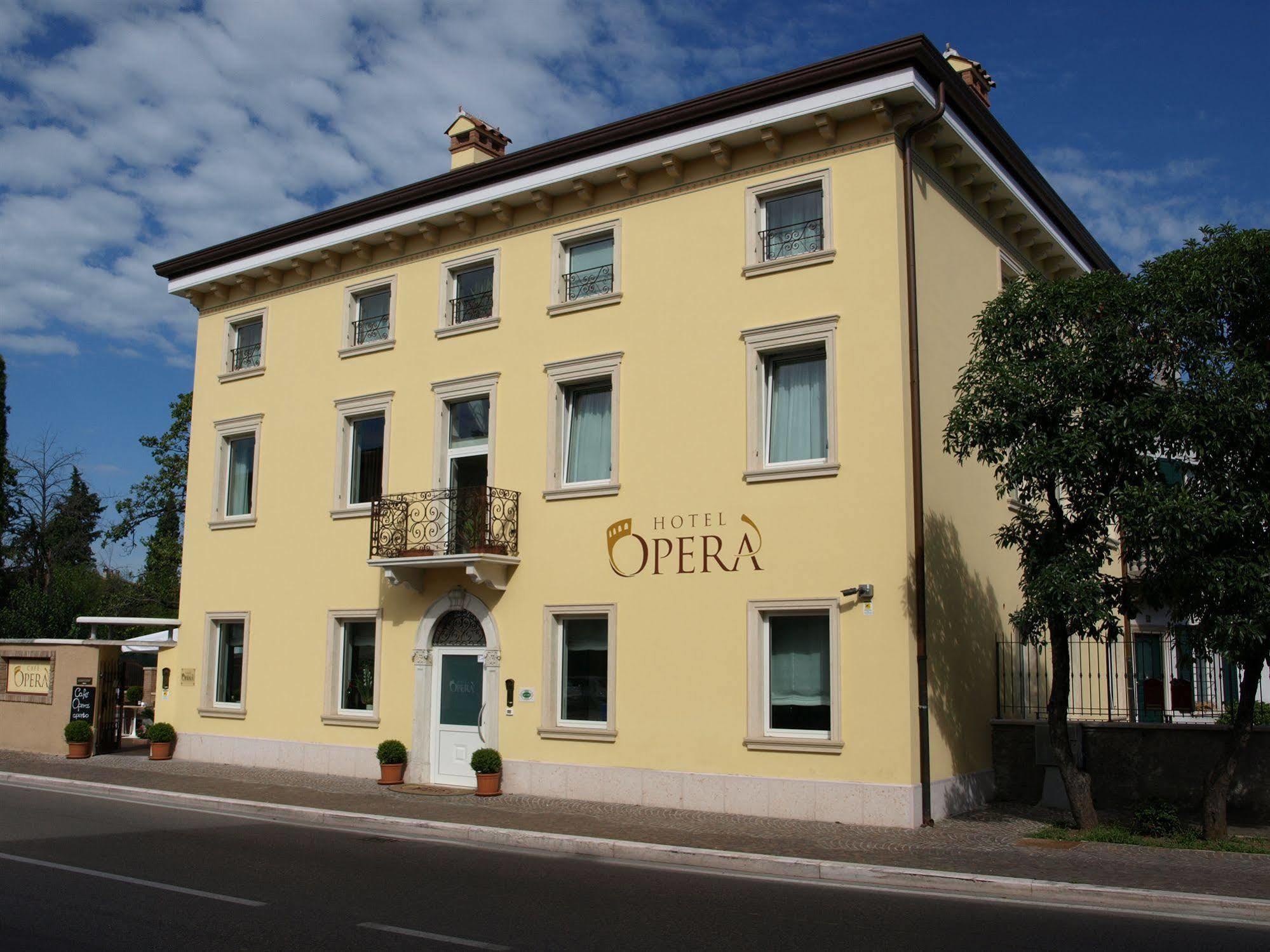 Hotel Opera Доссобуоно Екстер'єр фото